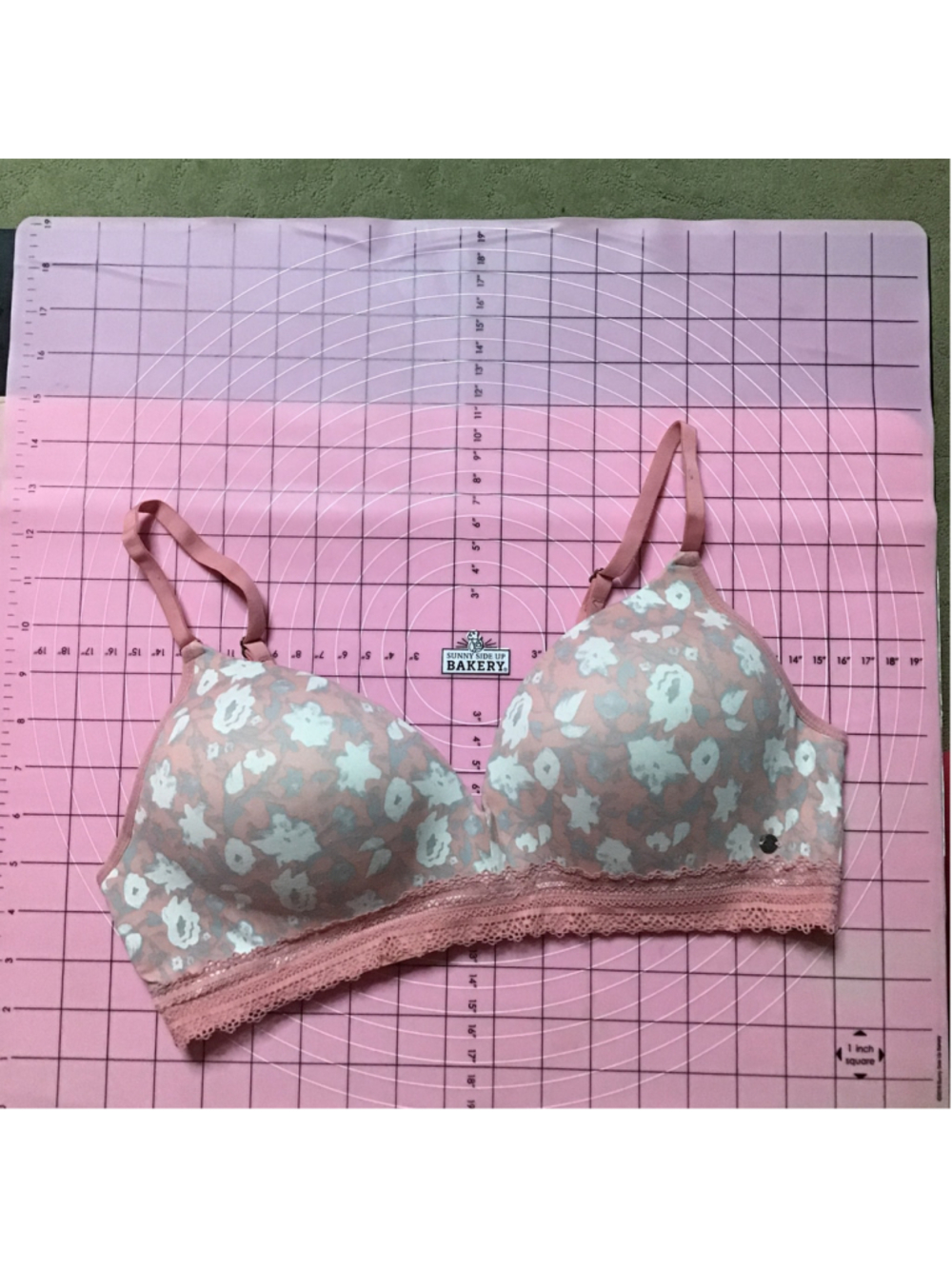 Women's Lucky Brand Floral Bra 38C Pink and White